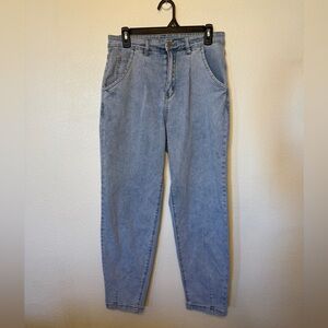Women’s Light Blue Pleated Jeans
